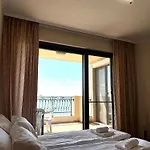 Cosher - Gardenia Palace 11 Free Parking Appartamento *