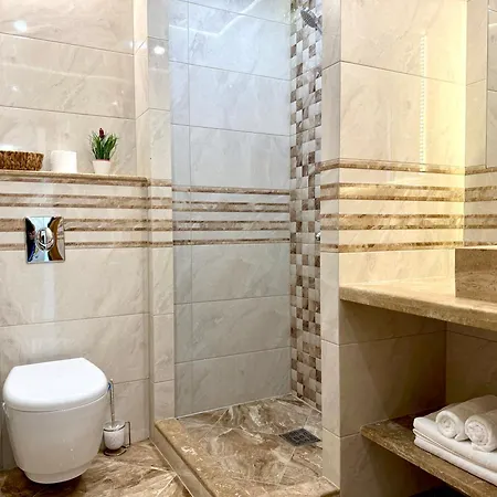 Cosher - Gardenia Palace 11 Free Parking *