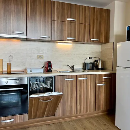 Cosher - Gardenia Palace 11 Free Parking Apartman *