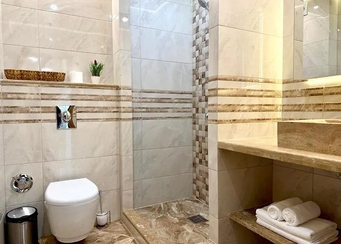 Cosher - Gardenia Palace 11 Free Parking *