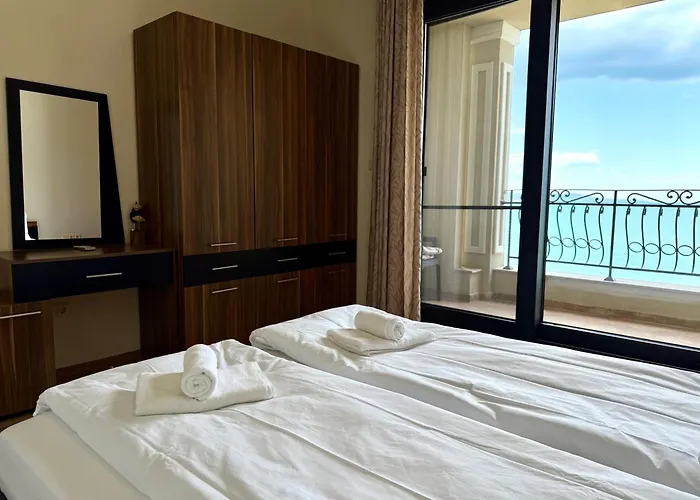 Apartman Cosher - Gardenia Palace 11 Free Parking