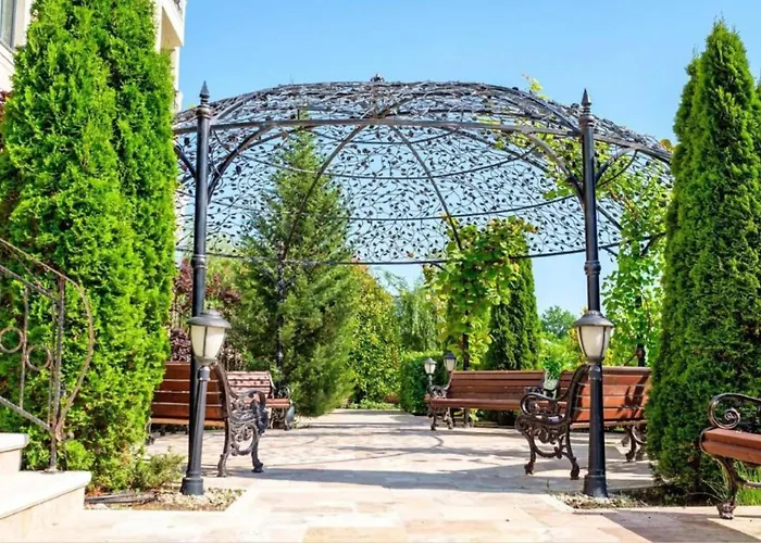 Cosher - Gardenia Palace 11 Free Parking Apartman *